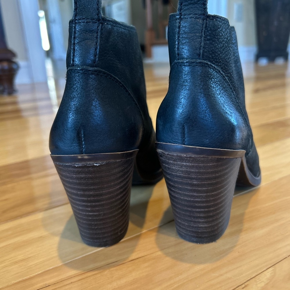 Lucky Brand Ehllen Leather Ankle Boots Booties For Women - Picture 4 of 13